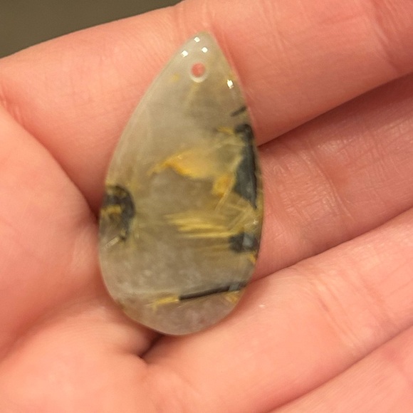 Golden rutile star 🌟 with hematite inclusions Elegant Teardrop Pendant - Picture 10 of 12